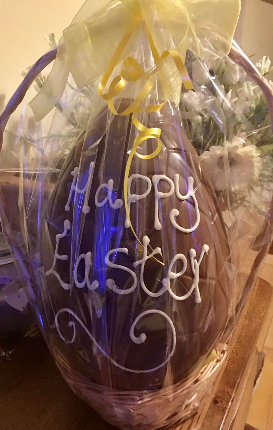 Gigantis Chocolate egg in basket